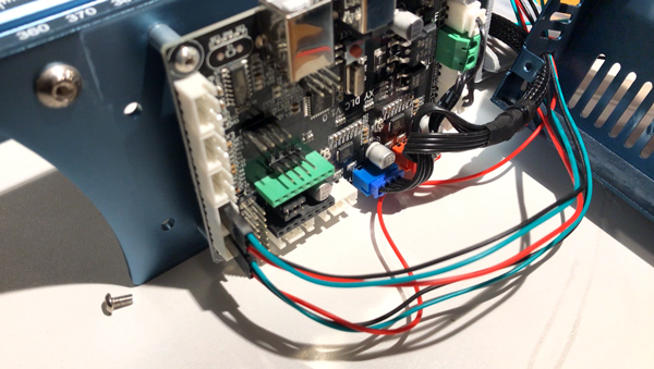 Verbindungen der Endstops am Controller anschliessen